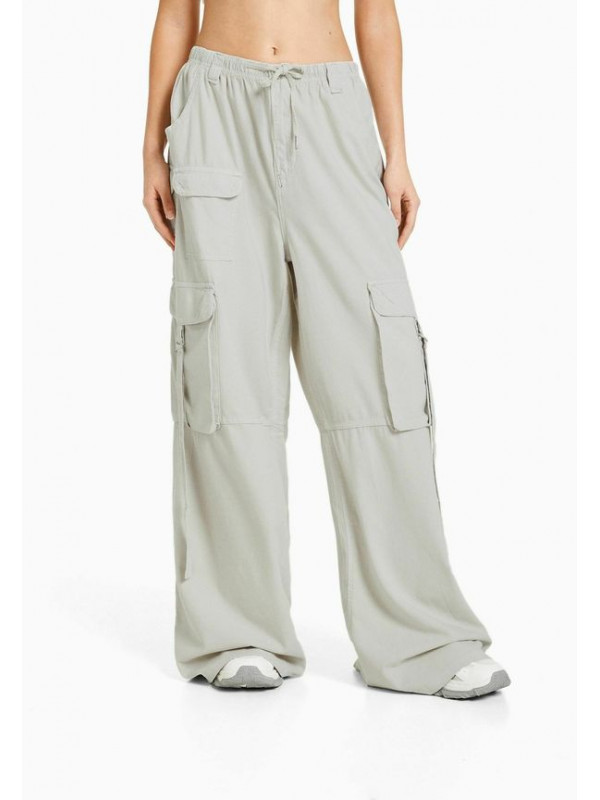 Брюки карго Bershka