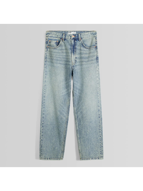 Джинсы Bershka Straight Fit ’90s, светло-синий Джинсы Bershka Straight Fit ’90s, светло-синий
