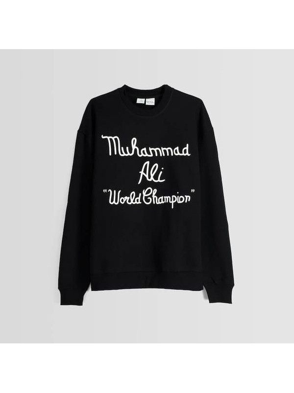 Свитшот Bershka Muhammad Ali Print Round Neck, черный